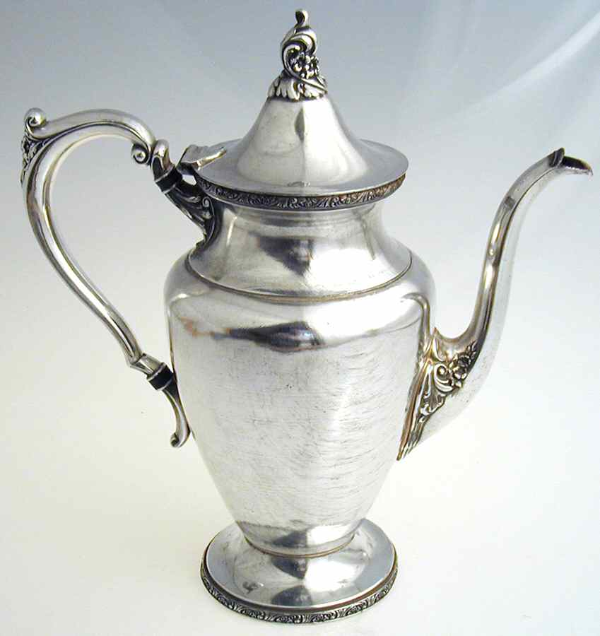 V613 (Silverplate, Hollowware) Silverplate Coffee Pot by Wallace Silver-1