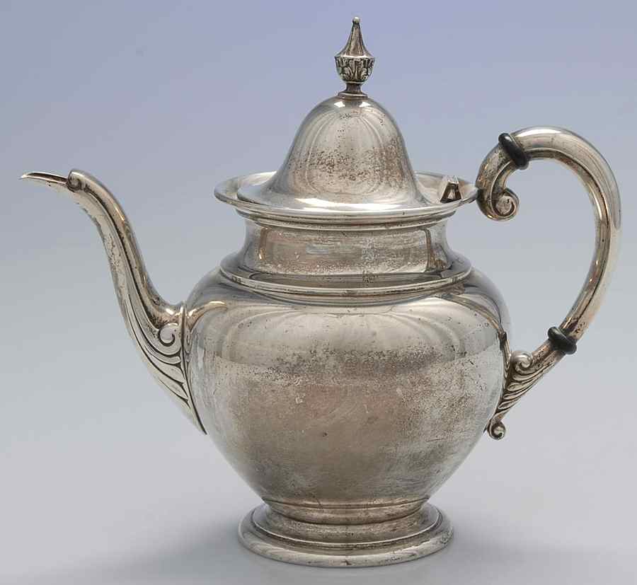 Kingston (Sterling, Hollowware) Teapot by Wallace Silver-1
