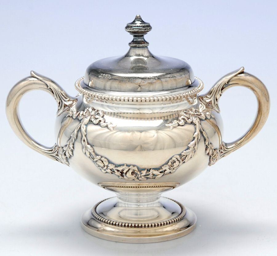 2322N (Silverplate, Hollowware) Sugar Bowl & Lid by Wallace Silver-1