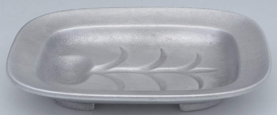 Well & Tree (Armetale, Hlwr, Satin) 7" Oval Tray by Wilton Armetale-1