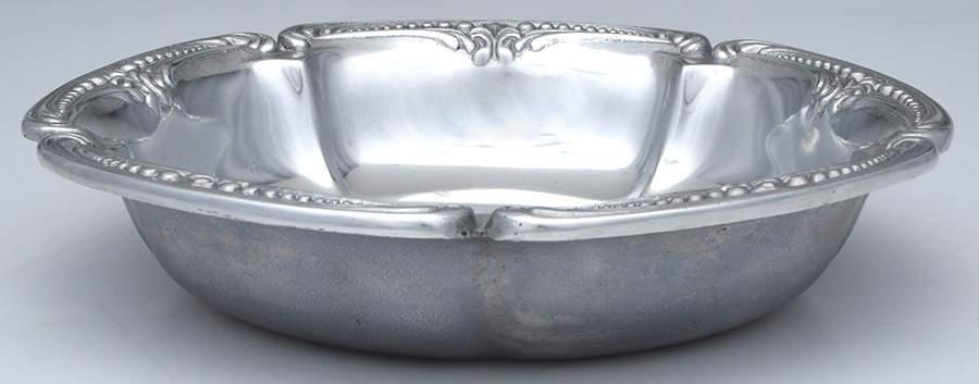 Belle Mont(Armetale, Hollowware) 11" Salad Serving Bowl by Wilton Armetale-1