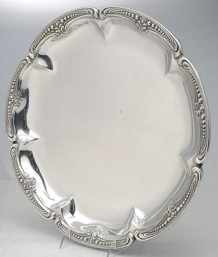 Belle Mont(Armetale, Hollowware) 16" Round Tray by Wilton Armetale-1