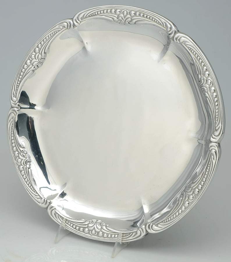 Belle Mont(Armetale, Hollowware) 13" Round Tray by Wilton Armetale-1