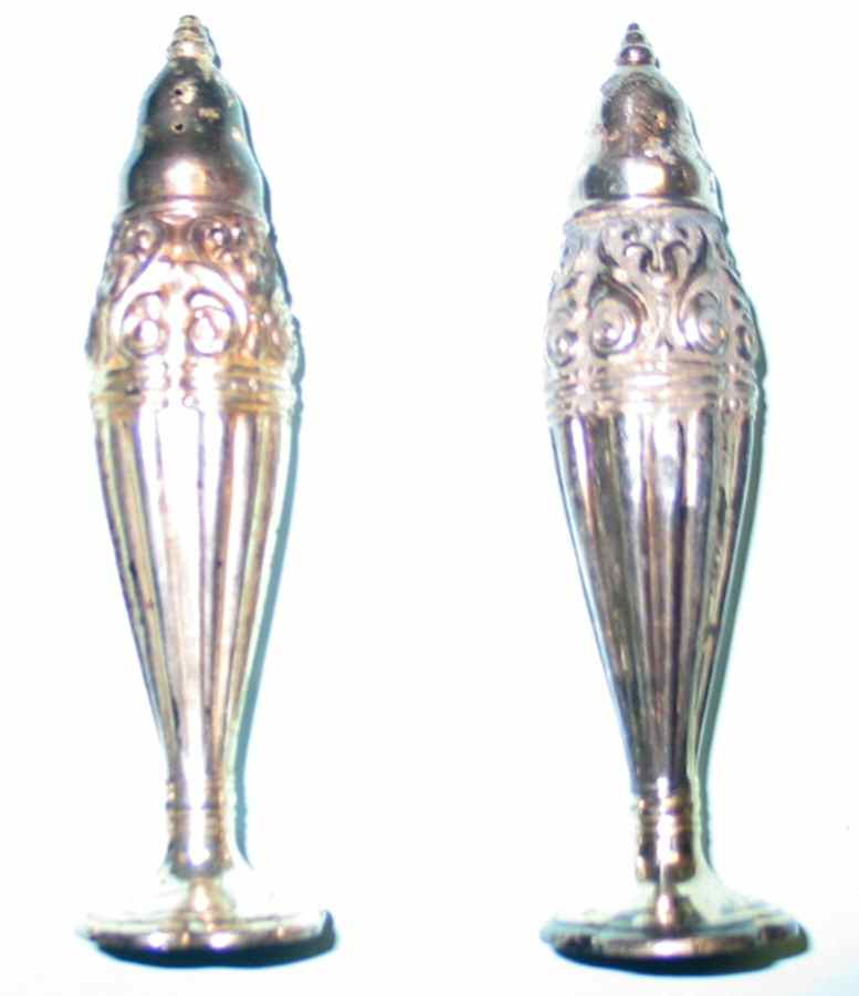 Danish Queen (Silverplate, Hollowware) Salt & Pepper Set by Wallace Silver-1