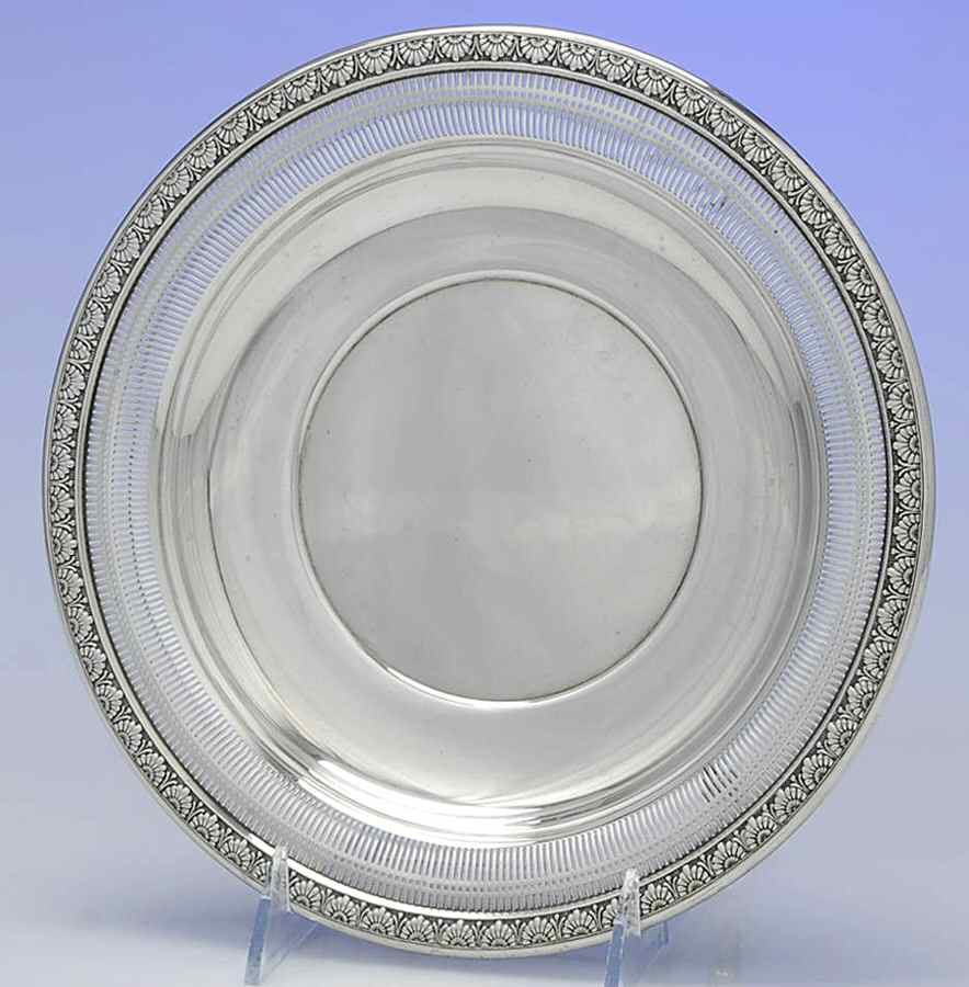4139-3 (Sterling, Hollowware) 9" Sandwich Plate by Wallace Silver-1