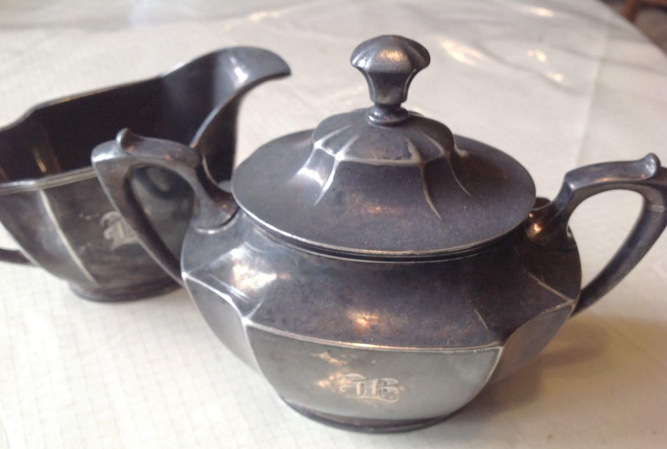 V579 (Silverplate, Hollowware) Sugar Bowl & Lid by Wallace Silver-1