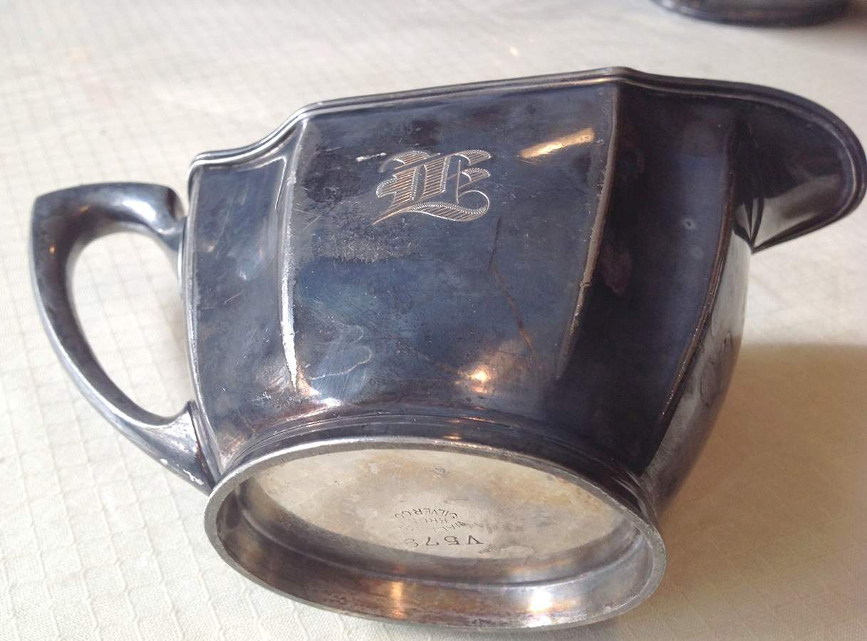 V579 (Silverplate, Hollowware) Creamer by Wallace Silver-1