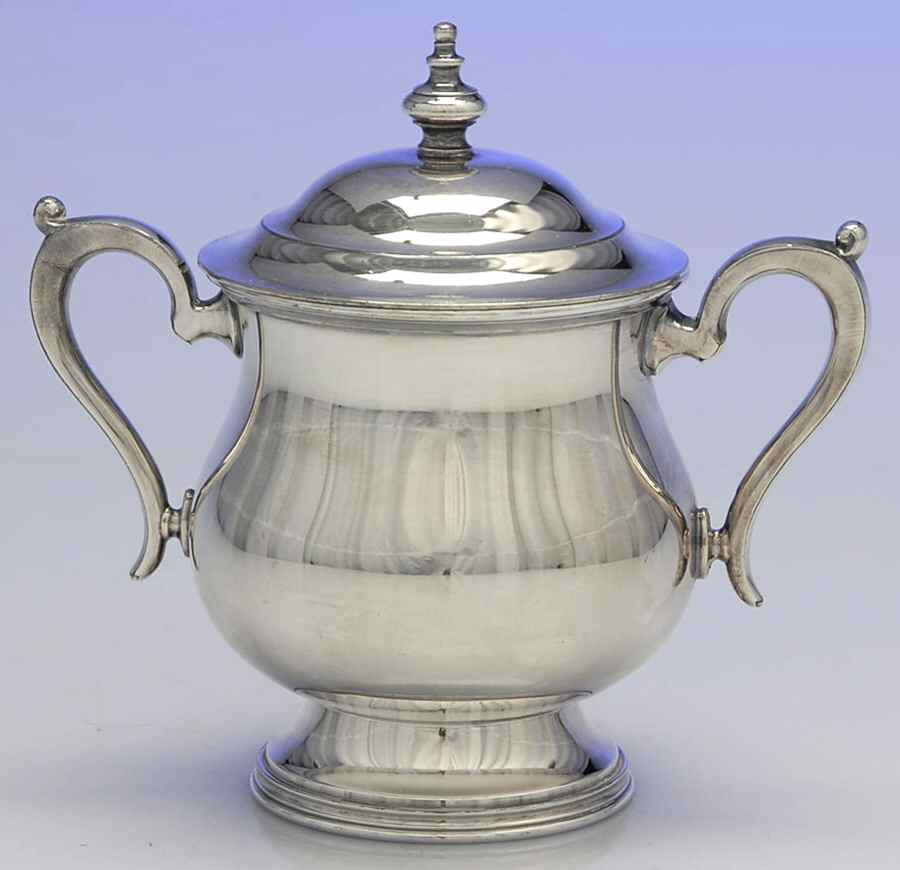 M600 (Silverplate, Hollowware) Sugar Bowl & Lid by Wallace Silver-1