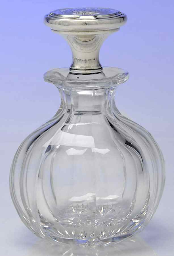 657SB (Sterling, Hollowware) Round Perfume Bottle with Stopper by Wallace Silver-1