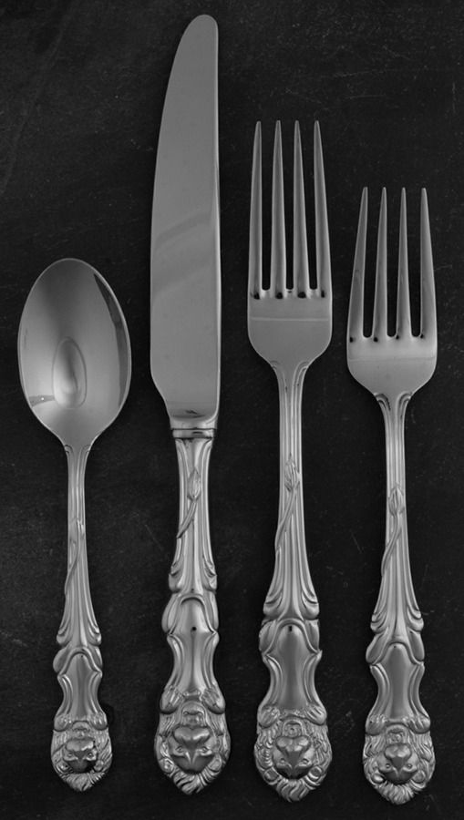 Lion (Stainless) 4 Piece Place Setting by Wallace Silver-1
