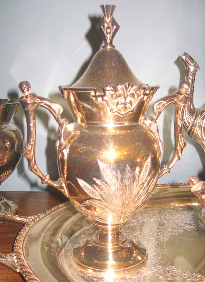 125 (Silverplate, Hollowware) Sugar Bowl & Lid by Wilcox Silverplate-1