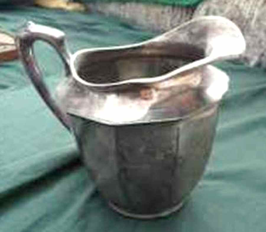V9623 (Silverplate, Hollowware) Creamer by Wallace Silver-1
