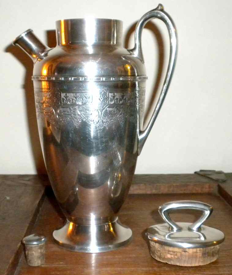 V8093 (Silverplate, Hollowware) Silverplate Martini Shaker by Wallace Silver-1