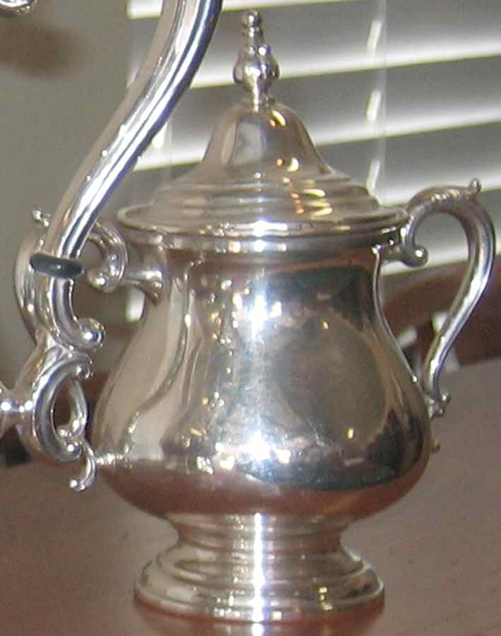 Amherst (Sterling, Hollowware) Sugar Bowl & Lid by Wallace Silver-1