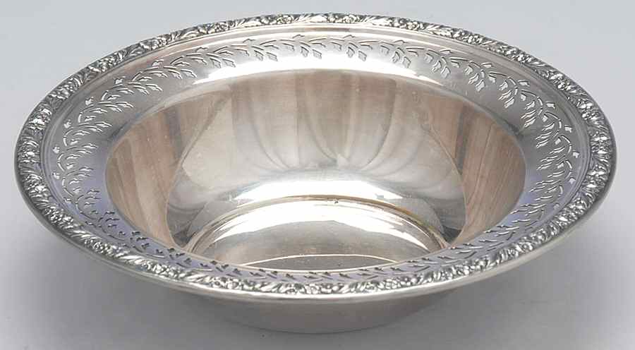 N4225 (Silverplate, Hollowware) 6" Bon Bon Bowl by Wallace Silver-1