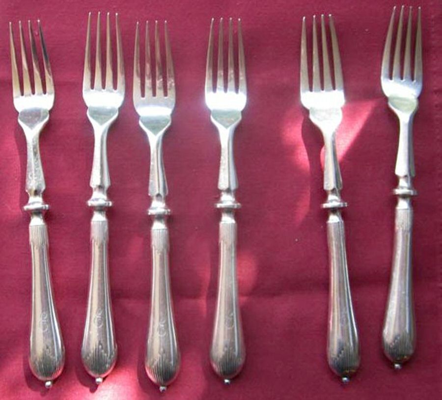 WKL25 (Silverplate) Individual Solid Fish Fork by Walker & Hall-1