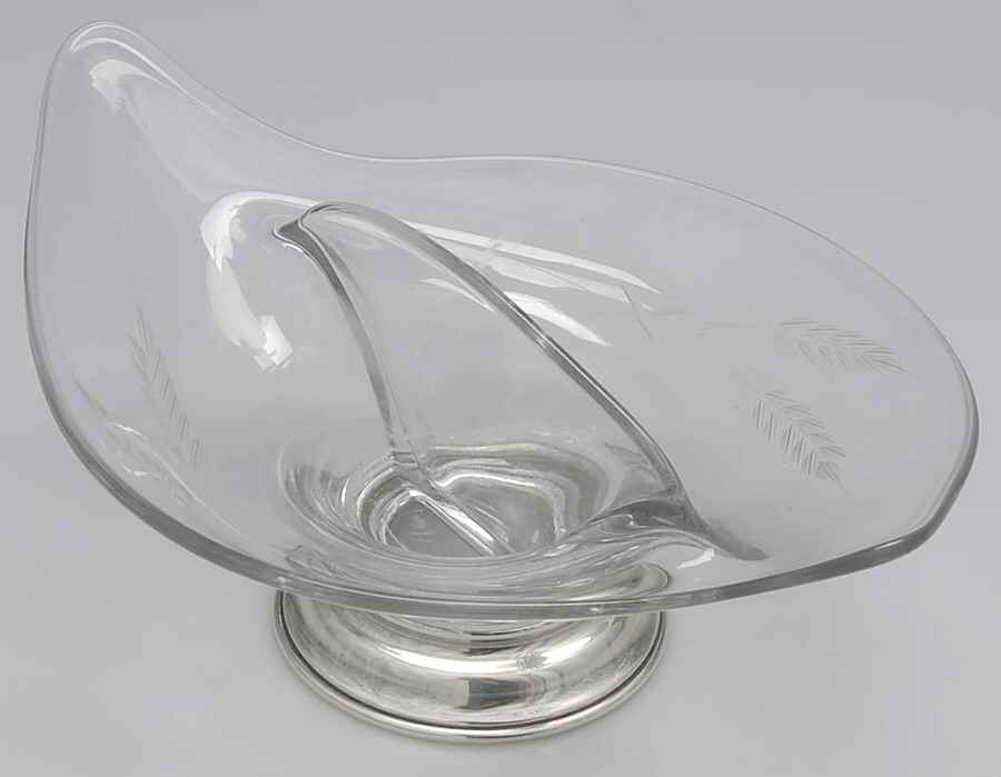 8904 (Sterling, Hollowware) Crystal Bon Bon with Sterling Base by Wallace Silver-1