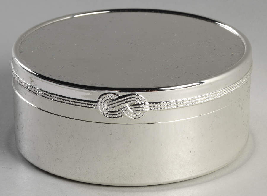 Vera Infinity (Silverplate, Hollowware) Round Box & Lid by Wedgwood Silver-1