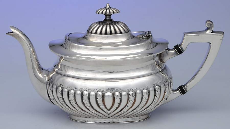 Ornate Georgian (Silverplate, Hollowware) Teapot by Wallace Silver-1