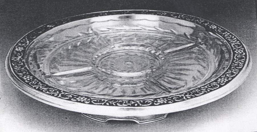 Baroque (Armetale, Hollowware) Lazy Susan with Liner by Wilton Armetale-1
