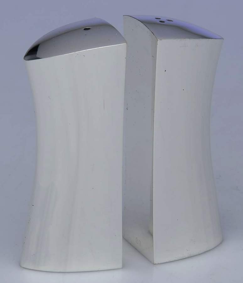 Capri (Silverplate, Hollowware) Salt and Pepper Set by Wedgwood Silver-1