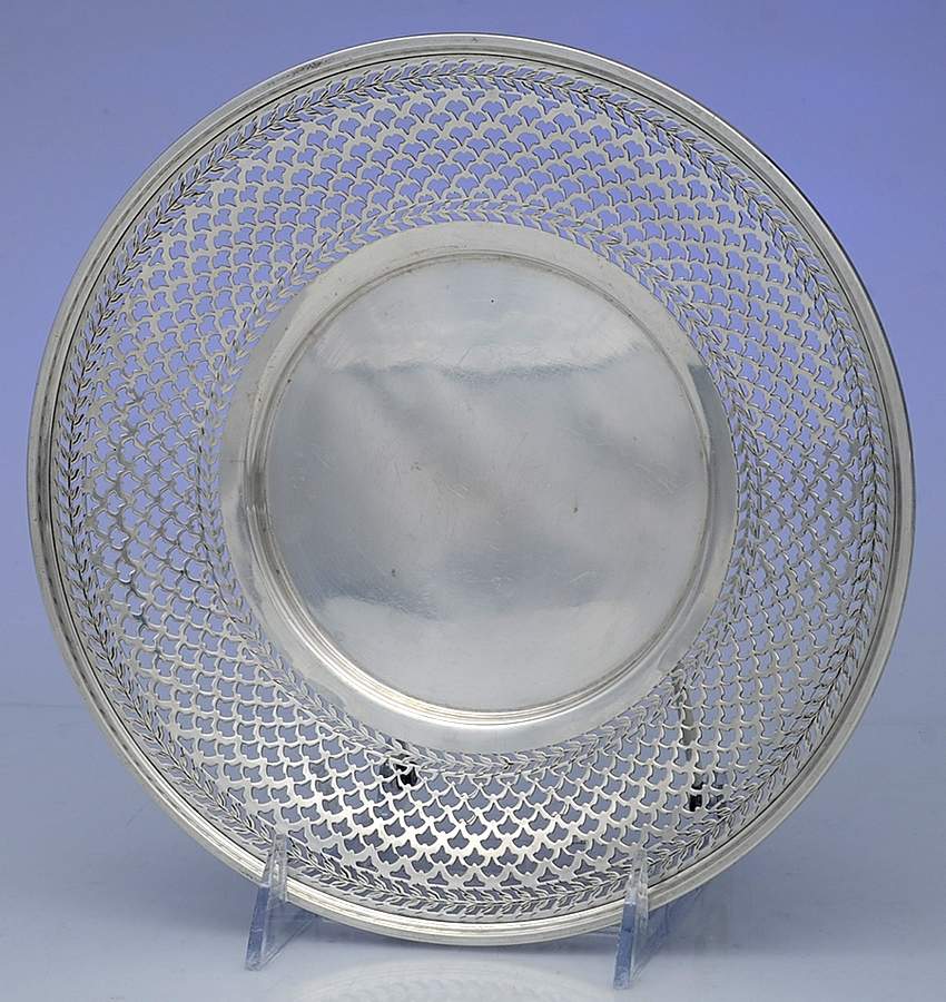 6597 (Sterling, Hollowware) 9" Footed Sandwich Plate by Watson-1
