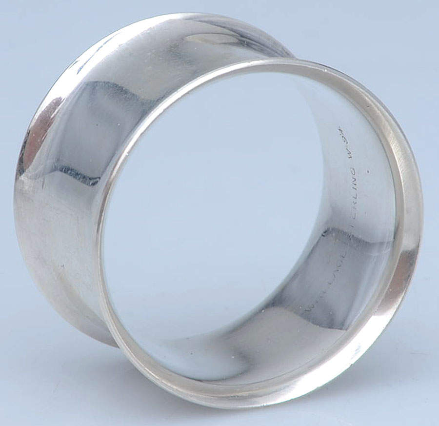 W-401 (Sterling, Hollowware) Napkin Ring by Wallace Silver-1