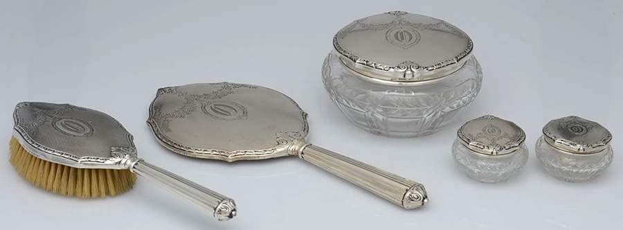 5600 (Sterling, Hollowware) 5 Piece Dresser Set by Wm B Kerr-1