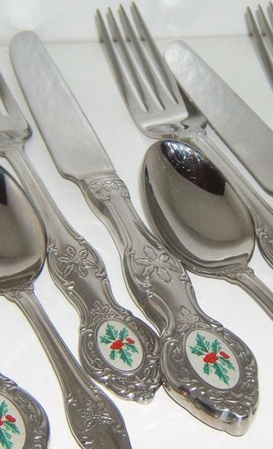 Christmas Holly (Stainless) New French Hollow Knife by Wallace Silver-1