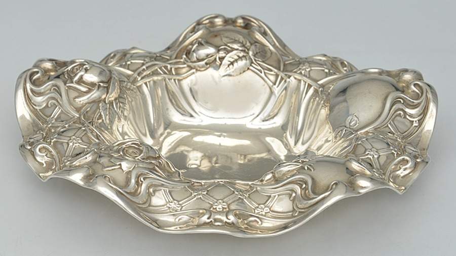 680 (Sterling, Hollowware) 7" Bon Bon Bowl by Wallace Silver-1
