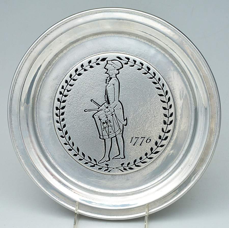 Crested Plates (Hollowware) Crested Plate by Wilton Armetale-1