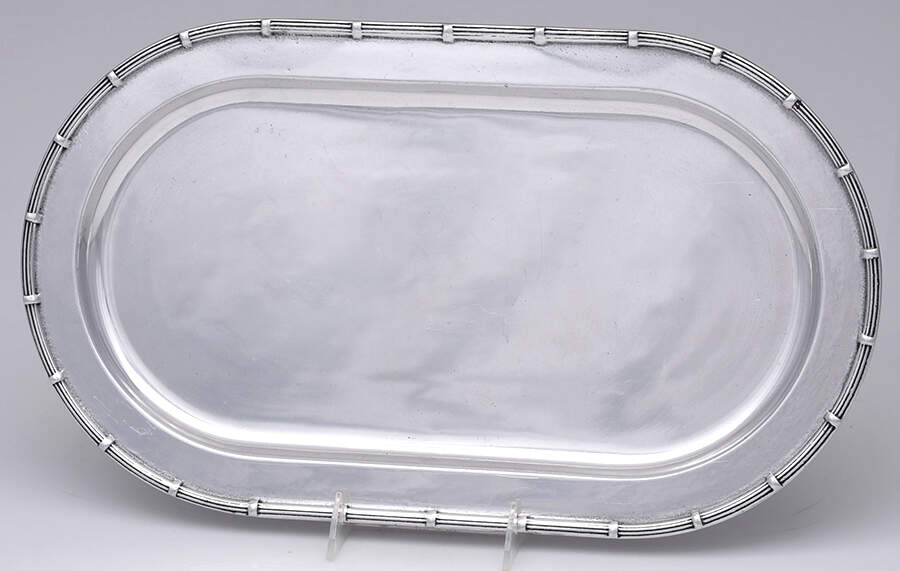WIA9 (Armetale, Hollowware) 18" Oval Tray by Wilton Armetale-1