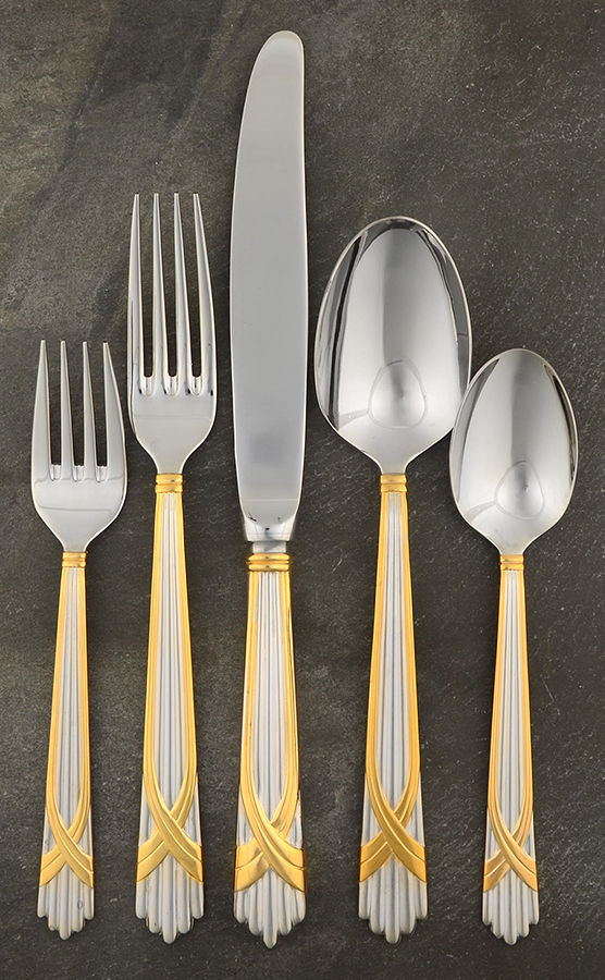 Fortuny (Stainless-Gold Accent) 5 Piece Place Setting by Yamazaki-1
