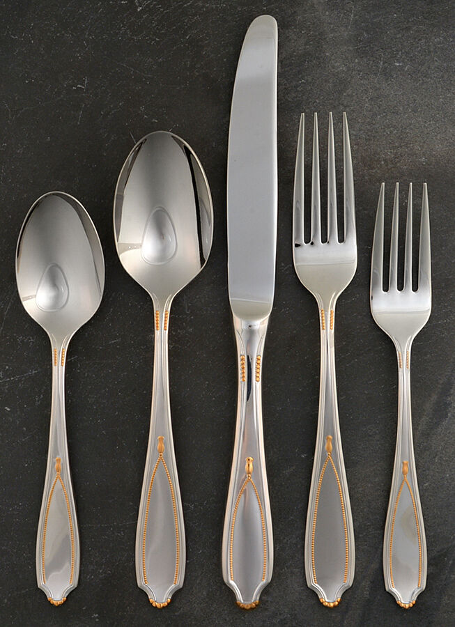 Victoria Gold (Stainless, Gold Accent) 40 Piece Estate Set by Yamazaki-1