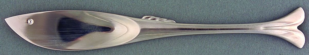 Gone Fishing (Stainless) Flat Handle Butter Spreader by Yamazaki-1