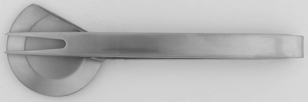 Bolo (Stainless) Beef Serving Tongs by Yamazaki-1