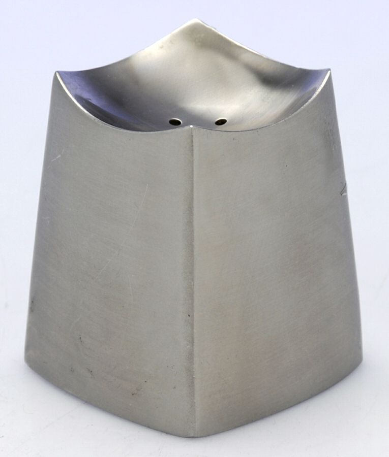 Signature (Stainless, Hollowware) Pepper Shaker by Yamazaki-1
