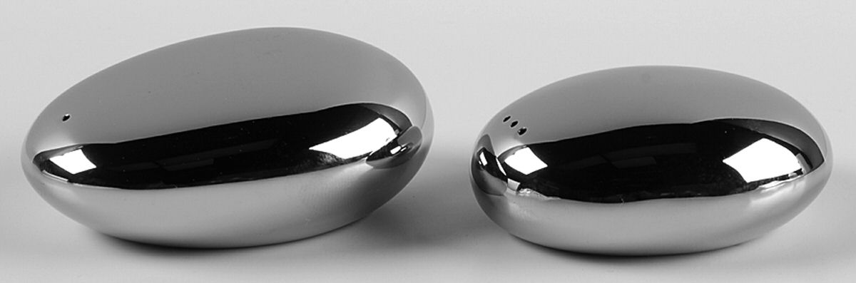 Tantalyn (Stainless, Hollowware) Salt and Pepper Set by Yamazaki-1