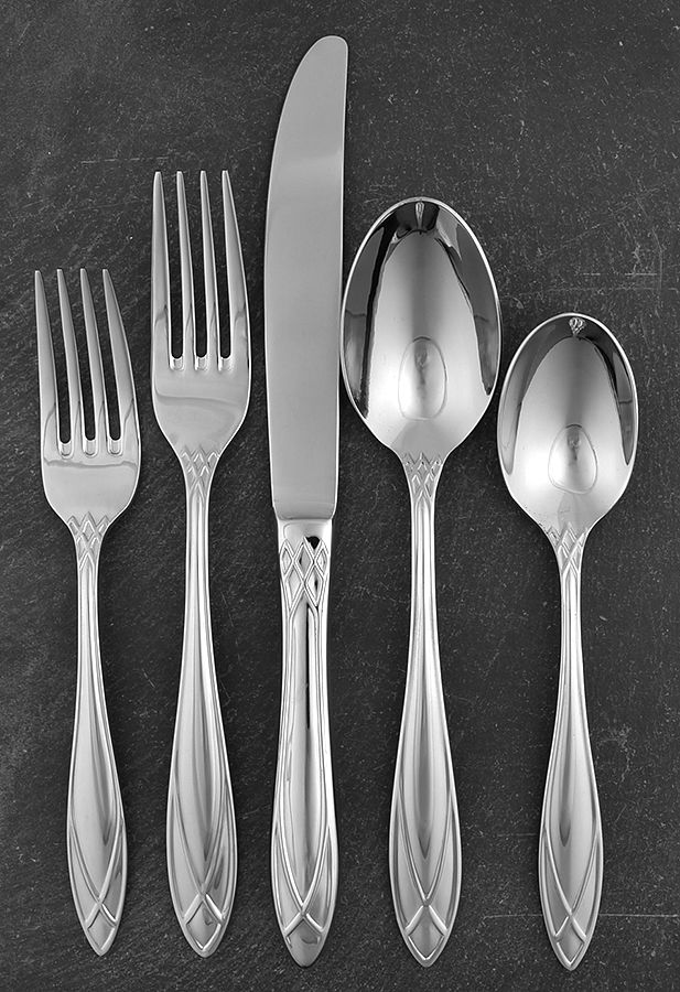Alexandra (Stainless) 5 Piece Place Setting by Yamazaki-1