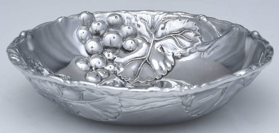 Grape (Aluminum, Hollowware) 8" Round Bowl by Arthur Court-1