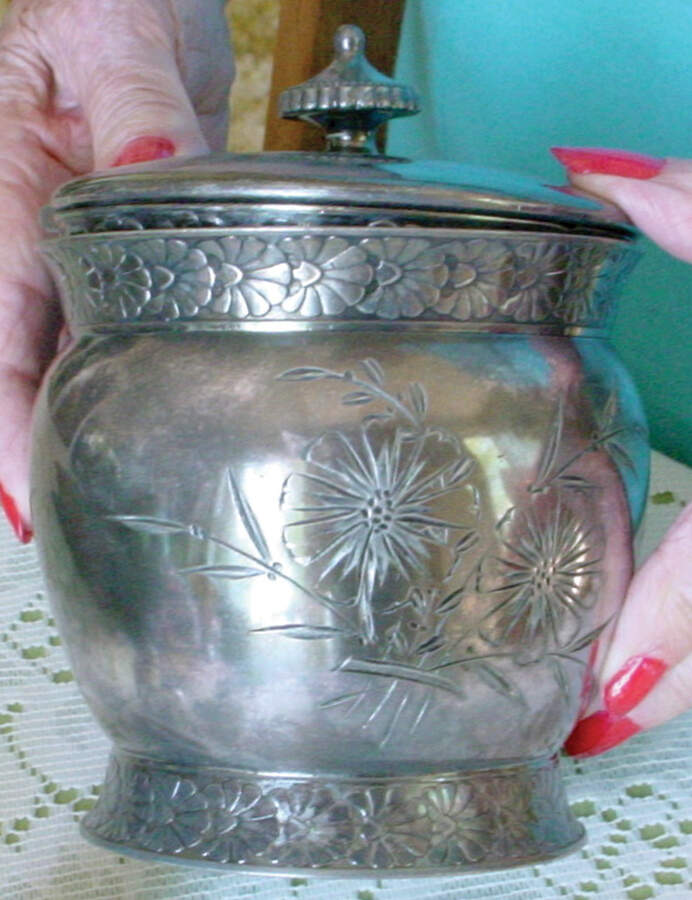 999 (Silverplate, Hollowware) Sugar Bowl & Lid by Barbour Silver (USA)-1
