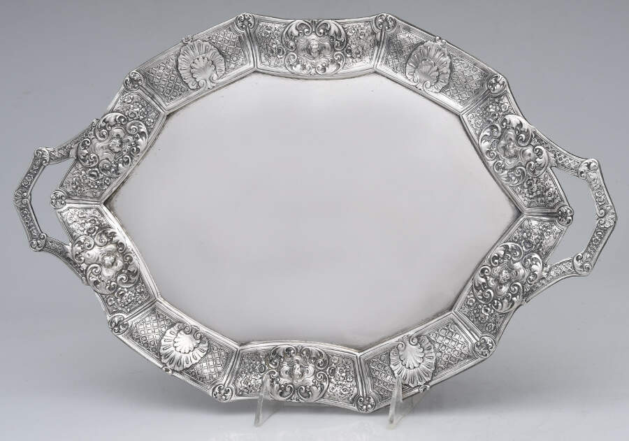 3153 (Silverplate, Hollowware) 14" Octagonal Tray by Barbour Silver (USA)-1