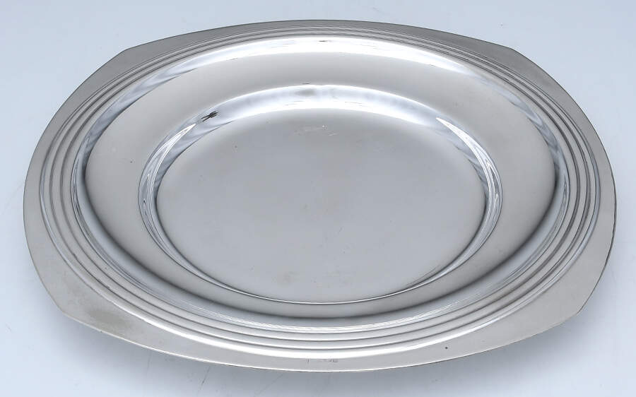 BBS23 (Silverplate, Hollowware) Underplate for Casserole by Barker Bros Ltd. Flatware-1