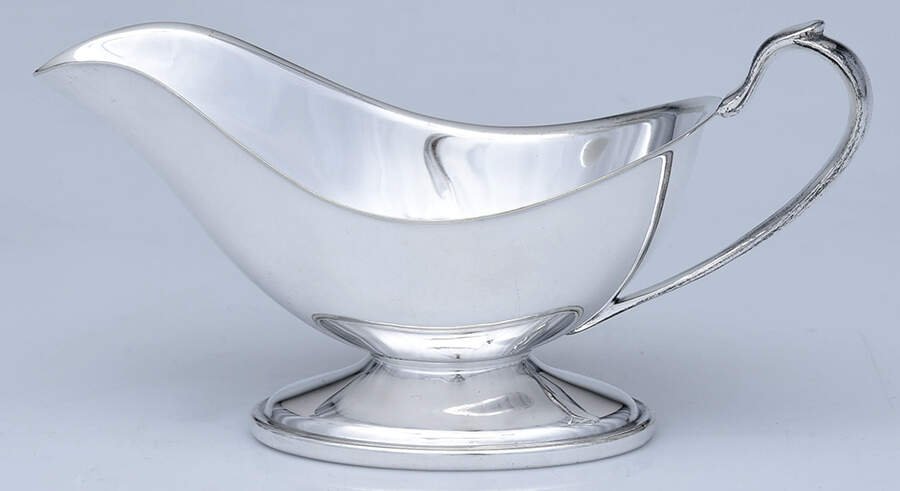 3150 (Silverplate, Hollowware) Plated Gravy Boat No Underplate by Crescent Silverware-1