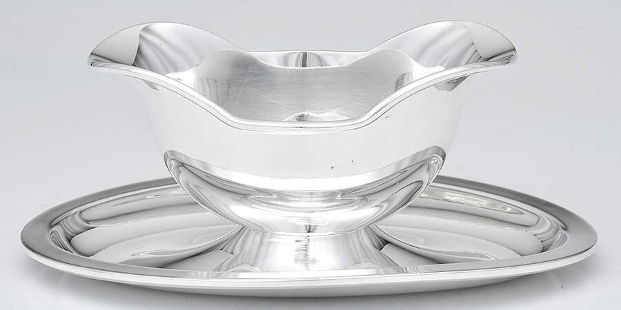 Atlante (Silverplate, Hollowware) Plated Gravy Boat with Attached Underplate by Christofle France-1