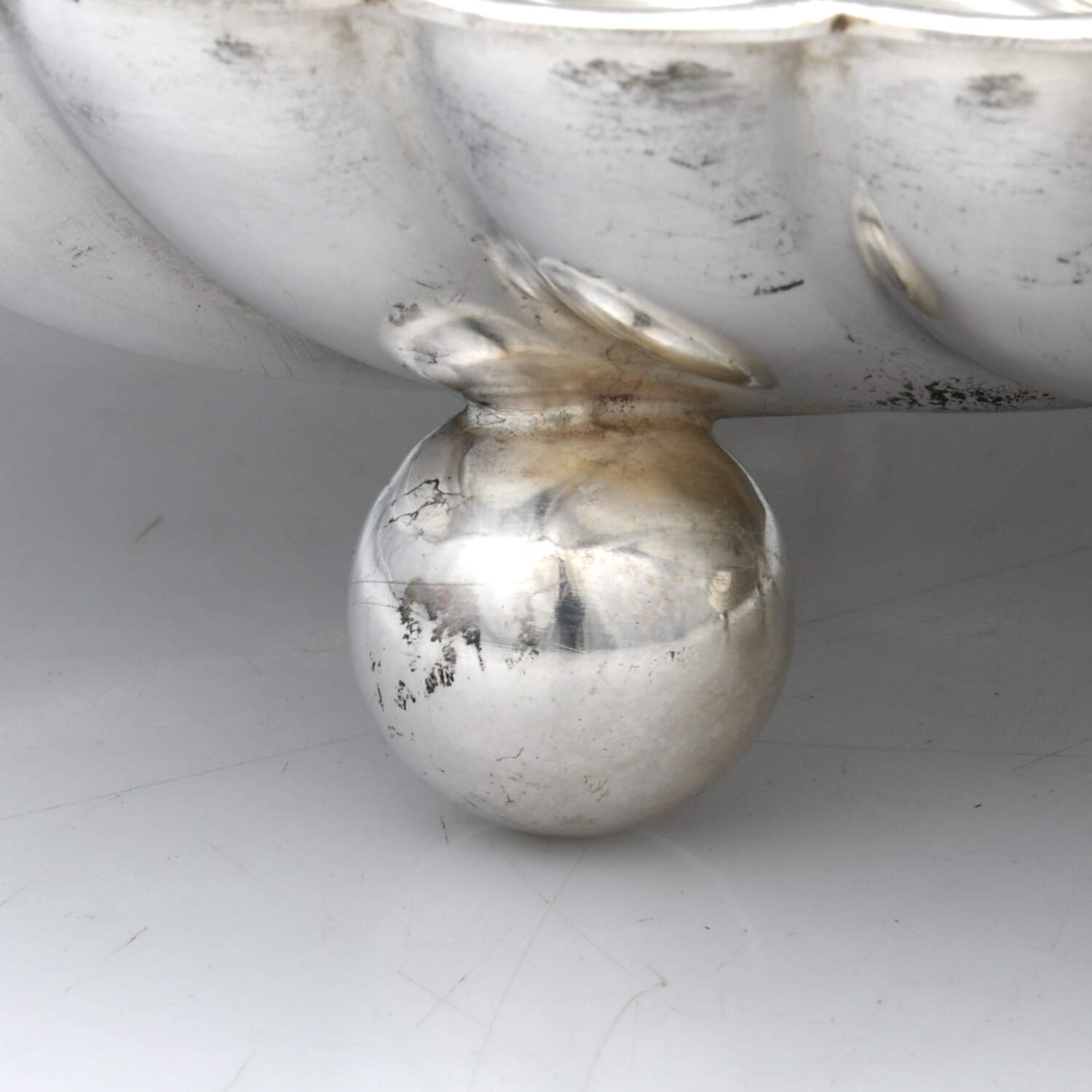 DDU1 (Silverplate, Hollowware) Strawberry Server with Mini Creamer & Open Sugar by Davis, Duff & Son-3