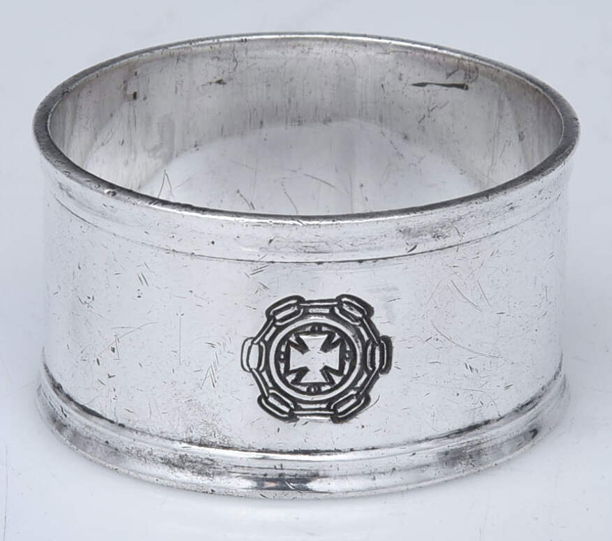 Sterling Hollowware Napkin Ring by E.Viners (Sheffield)-1