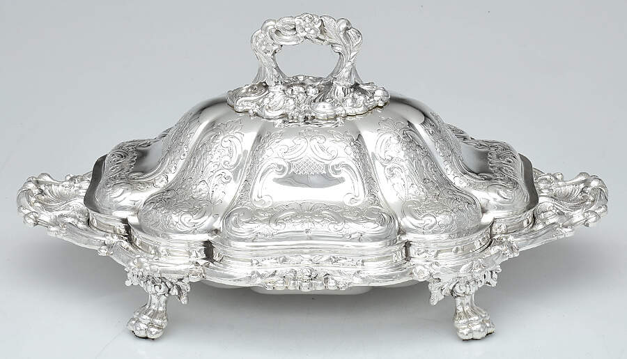 ELB23 (Silverplate, Hollowware) Footed Oval Covered Vegetable by Ellis-Barker-1
