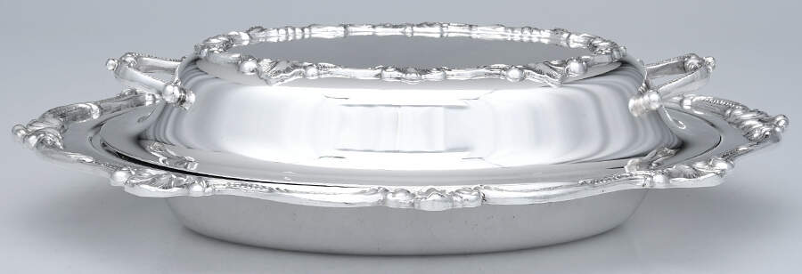 Strasbourg Court (Silverplate, Hollowware) Oval Double Vegetable & Lid by Gorham Silver-1