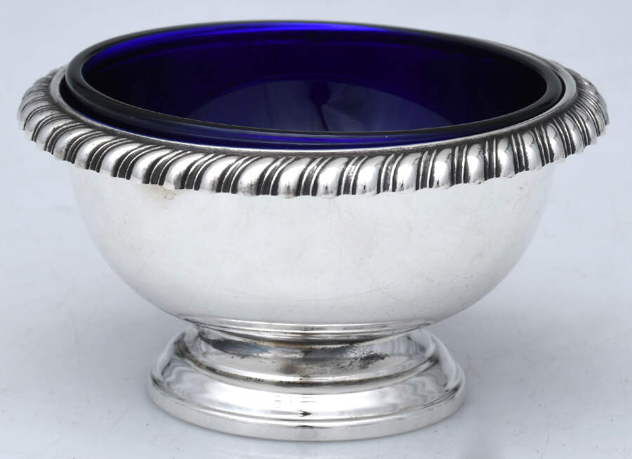 English Gadroon-Gadroon (Sterling, Hollowware) Open Salt Master-W/Cobalt Liner by Gorham Silver-1